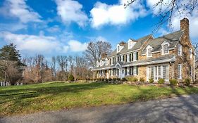 Chimney Hill Estate Inn